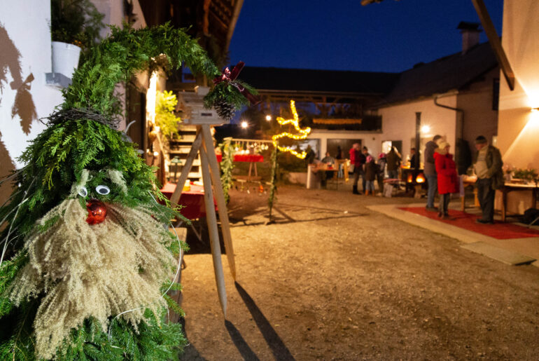 Adventzauber in Schiefling am Wörthersee mit Nikolo und Engerln