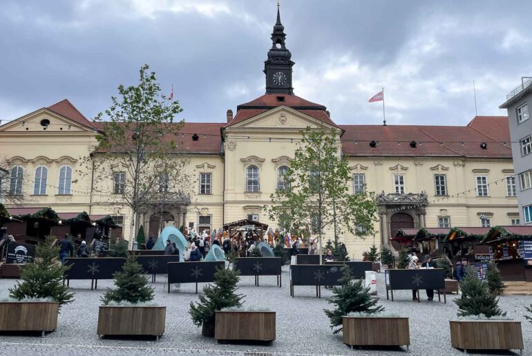 Weihnachtsmarkt in Brünn: Neues Rathaus