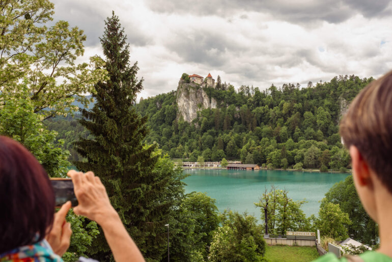 Burg in Bled mit See
